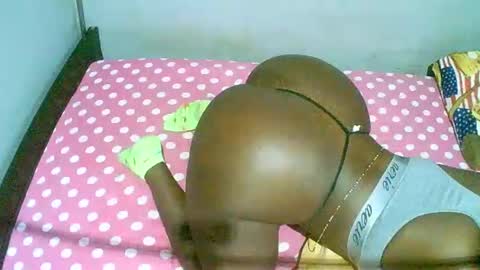 Snapshot of bryvanna_sweet chatting on 15, 12, 2024 dee online show from 15, 12, 2024