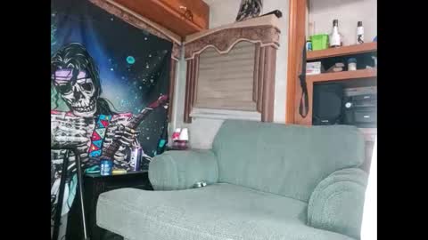 Max  candi online show from 27, 5, 2026
