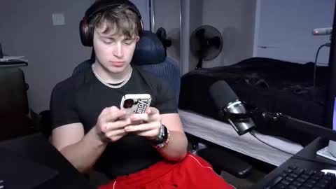 BubblebuttBdn online show from 15, 10, 2025