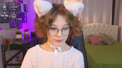 Snapshot of bubblegum_babe_ chatting on 29, 10, 2025 Alice online show from 29, 10, 2025