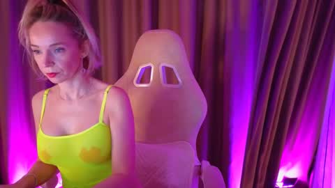 bubbling_crush online show from 22, 2, 2025