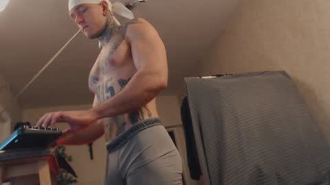 Dmitriy  online show from 4, 2, 2025