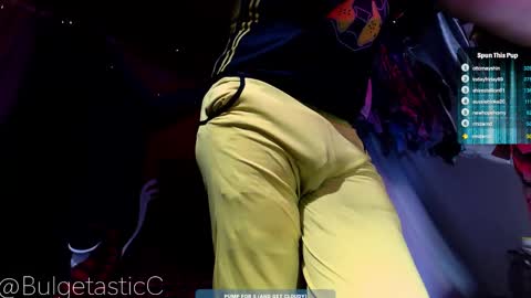 Snapshot of bulgetasticc chatting on 12, 10, 2025 BulgetasticC online show from 12, 10, 2025