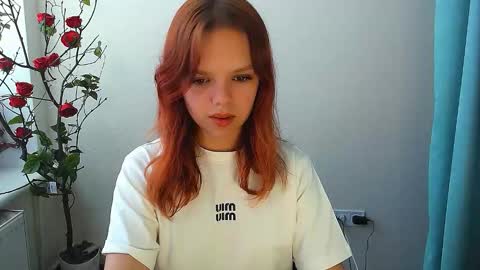 Snapshot of bunnybloom_ chatting on 20, 9, 2025 Ariel online show from 20, 9, 2025