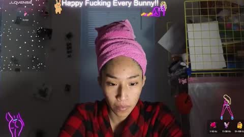 Snapshot of bunnycheekz chatting on 6, 1, 2025 Tokki bunny online show from 6, 1, 2025