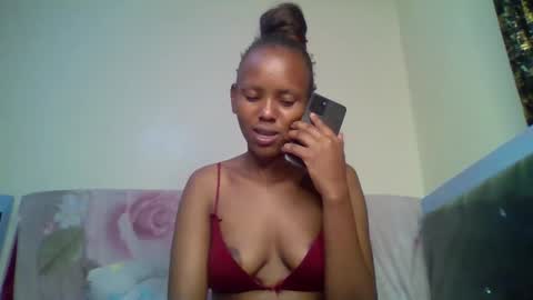 bunnydiva_ online show from 18, 12, 2025