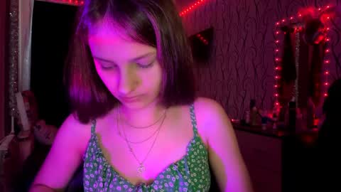 Bella online show from 31, 5, 2026