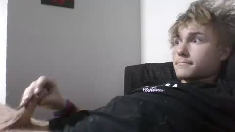 Snapshot of burgraffjosh chatting on 21, 10, 2025 burgraffjosh online show from 21, 10, 2025