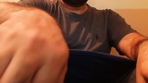 Hairy Arabian online show from 1, 1, 2025