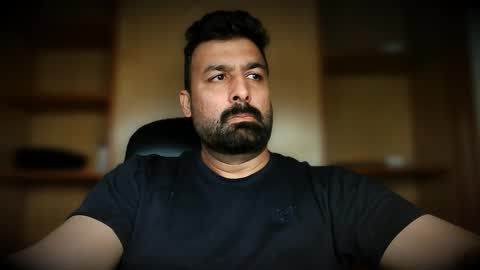 Hairy Arabian online show from 5, 10, 2025