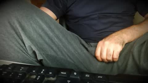 Hairy Arabian online show from 13, 10, 2025