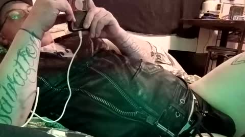 Snapshot of burnout1315 chatting on 2, 4, 2026 Burnout1315 online show from 2, 4, 2026