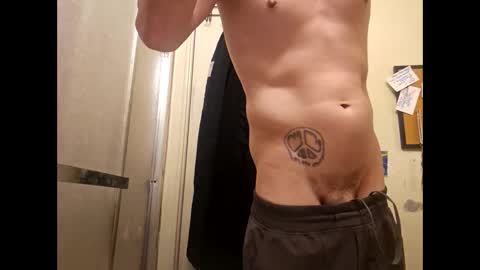 Snapshot of burntbuns710 chatting on 18, 12, 2024 LostSingledad online show from 18, 12, 2024