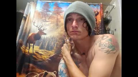 Snapshot of burntbuns710 chatting on 17, 9, 2025 LostSingledad online show from 17, 9, 2025