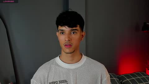 Buster independent model online show from 4, 2, 2025