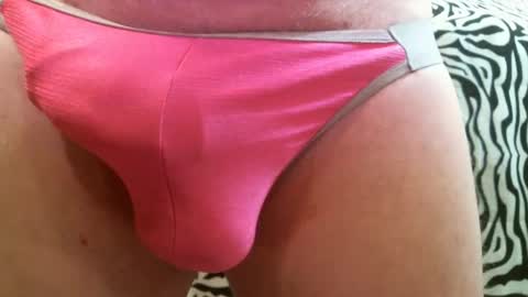 Snapshot of bustinfree chatting on 18, 12, 2024 bustinfree online show from 18, 12, 2024