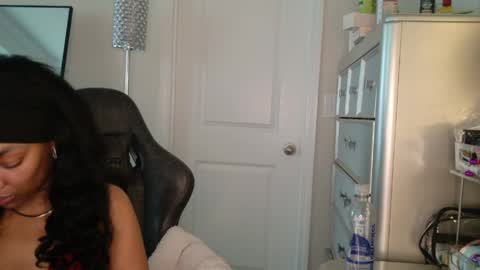 butterfly booty online show from 5, 4, 2026