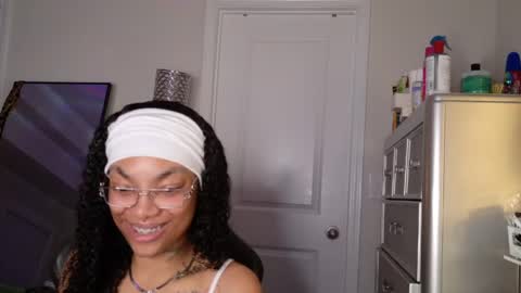Snapshot of butterflybootyy chatting on 27, 4, 2026 butterfly booty online show from 27, 4, 2026