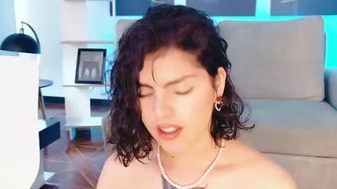 Lia Butterfly  online show from 4, 7, 2026
