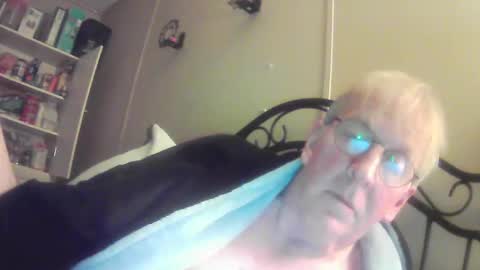 buttless1960 online show from 24, 10, 2025