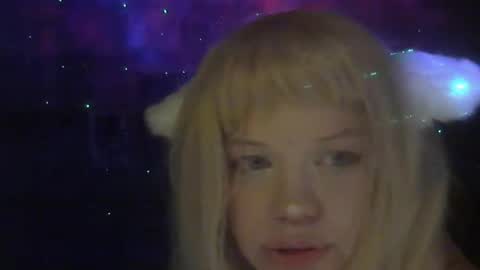 Snapshot of butytoy chatting on 5, 11, 2025 butytoy online show from 5, 11, 2025