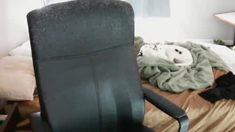 bxbydior online show from 28, 9, 2025