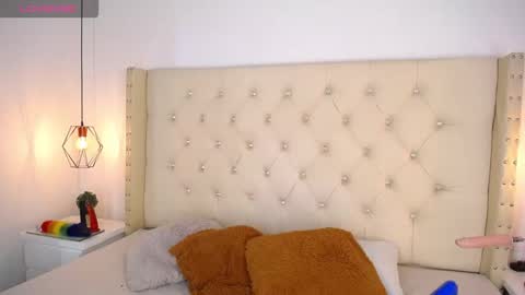 bycandy_ online show from 1, 12, 2025