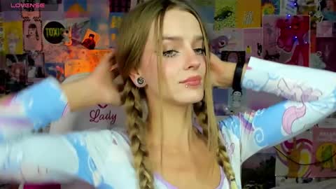 Snapshot of caaandy_girl chatting on 24, 9, 2025 Emily  online show from 24, 9, 2025