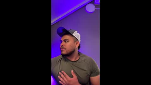 Snapshot of caballero_____ chatting on 30, 5, 2026 INSTAGRAM CABALLERO 1998 online show from 30, 5, 2026