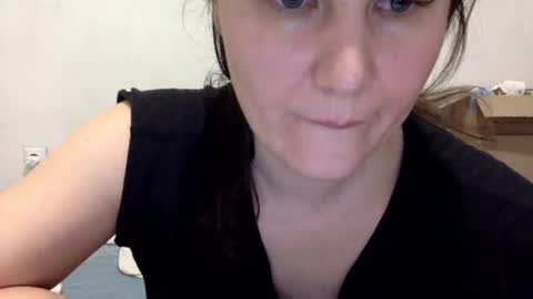 Snapshot of caffeinated_lamb chatting on 25, 10, 2025 Lamb online show from 25, 10, 2025