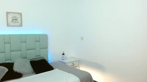 Cailyn Independent model online show from 7, 12, 2024