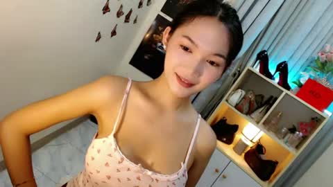 Snapshot of caitlin_x chatting on 26, 6, 2026 caitlin online show from 26, 6, 2026