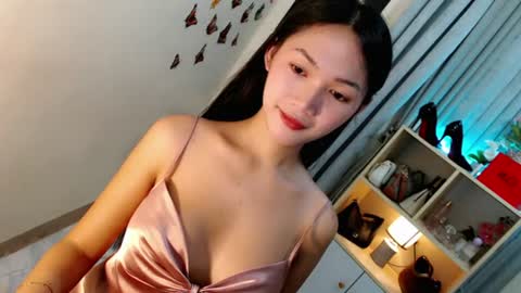 Snapshot of caitlin_x chatting on 16, 7, 2026 caitlin online show from 16, 7, 2026