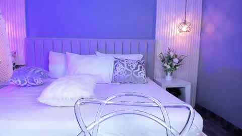 Caitlyn  online show from 7, 10, 2025