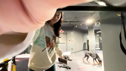 The Cali Cambri online show from 4, 12, 2025