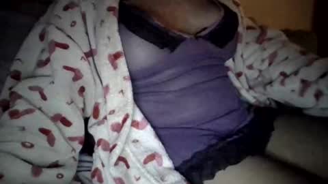 Snapshot of caligirl310r chatting on 9, 12, 2024 Caligurl   Queen    Head Fluffer In Charge  Goddess of Cocktease   Mistress of Holes online show from 9, 12, 2024