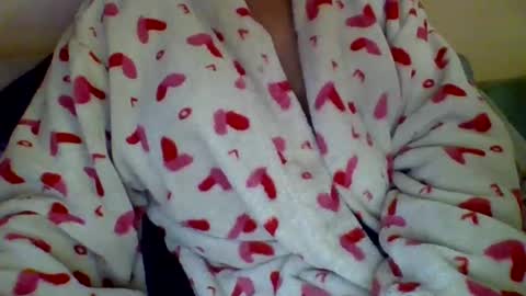 Snapshot of caligirl310r chatting on 17, 12, 2024 Caligurl   Queen    Head Fluffer In Charge  Goddess of Cocktease   Mistress of Holes online show from 17, 12, 2024