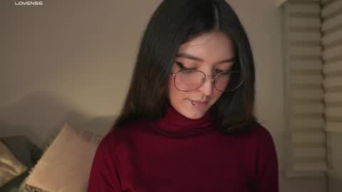 Snapshot of call_me_rosie chatting on 24, 4, 2026 online show from 24, 4, 2026