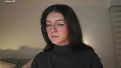 Snapshot of call_me_rosie chatting on 29, 4, 2026 online show from 29, 4, 2026