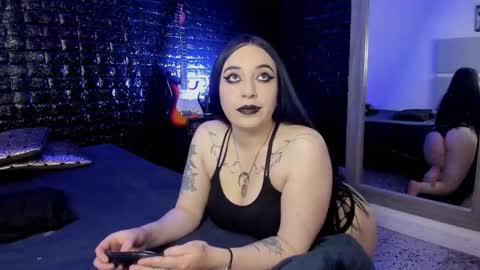 calliope_dark online show from 15, 9, 2025