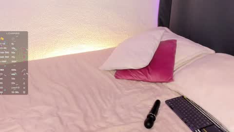 Snapshot of callme_val chatting on 12, 1, 2025 Val online show from 12, 1, 2025