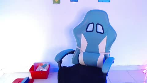 Snapshot of callmebluee chatting on 16, 4, 2026 callmebluee online show from 16, 4, 2026