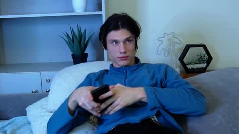 Calvin online show from 13, 1, 2025