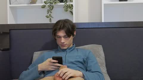 Calvin online show from 28, 1, 2025