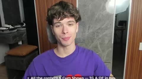 Snapshot of calvin_loves_you chatting on 3, 6, 2026 Hey I am Calvin online show from 3, 6, 2026