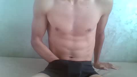 calvin_sexy_arab online show from 23, 12, 2024