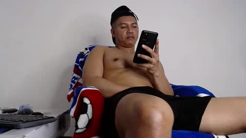 calvinhotlatino online show from 22, 12, 2024