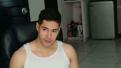 Snapshot of camara110 chatting on 14, 7, 2026 camara110 online show from 14, 7, 2026
