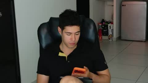 Snapshot of camara110 chatting on 24, 7, 2026 camara110 online show from 24, 7, 2026