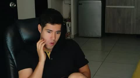 Snapshot of camara110 chatting on 27, 7, 2026 camara110 online show from 27, 7, 2026
